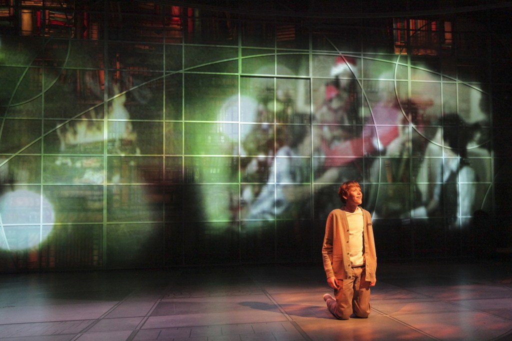 The Giver with projections
